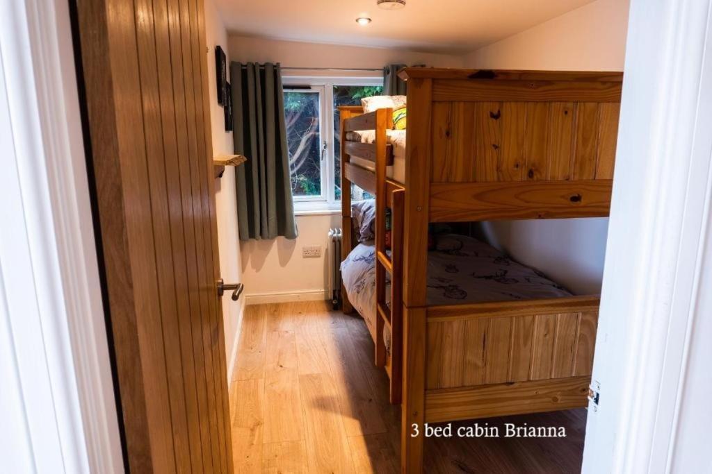 Culbokie Lodges Екстериор снимка